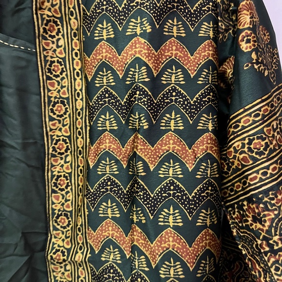 Biba dark green kurta with crop jacket ! - Picture 7 of 7